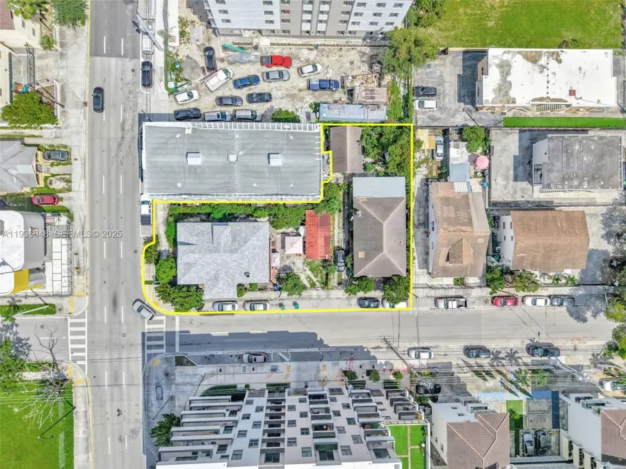 676 SW 1st St / 119 SW 7th Ave, Miami