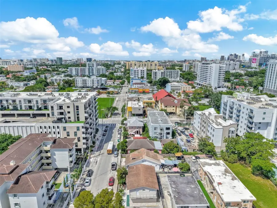 676 SW 1st St / 119 SW 7th Ave, Miami