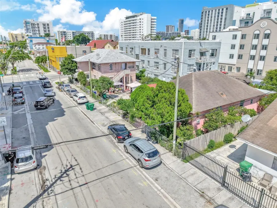 676 SW 1st St / 119 SW 7th Ave, Miami